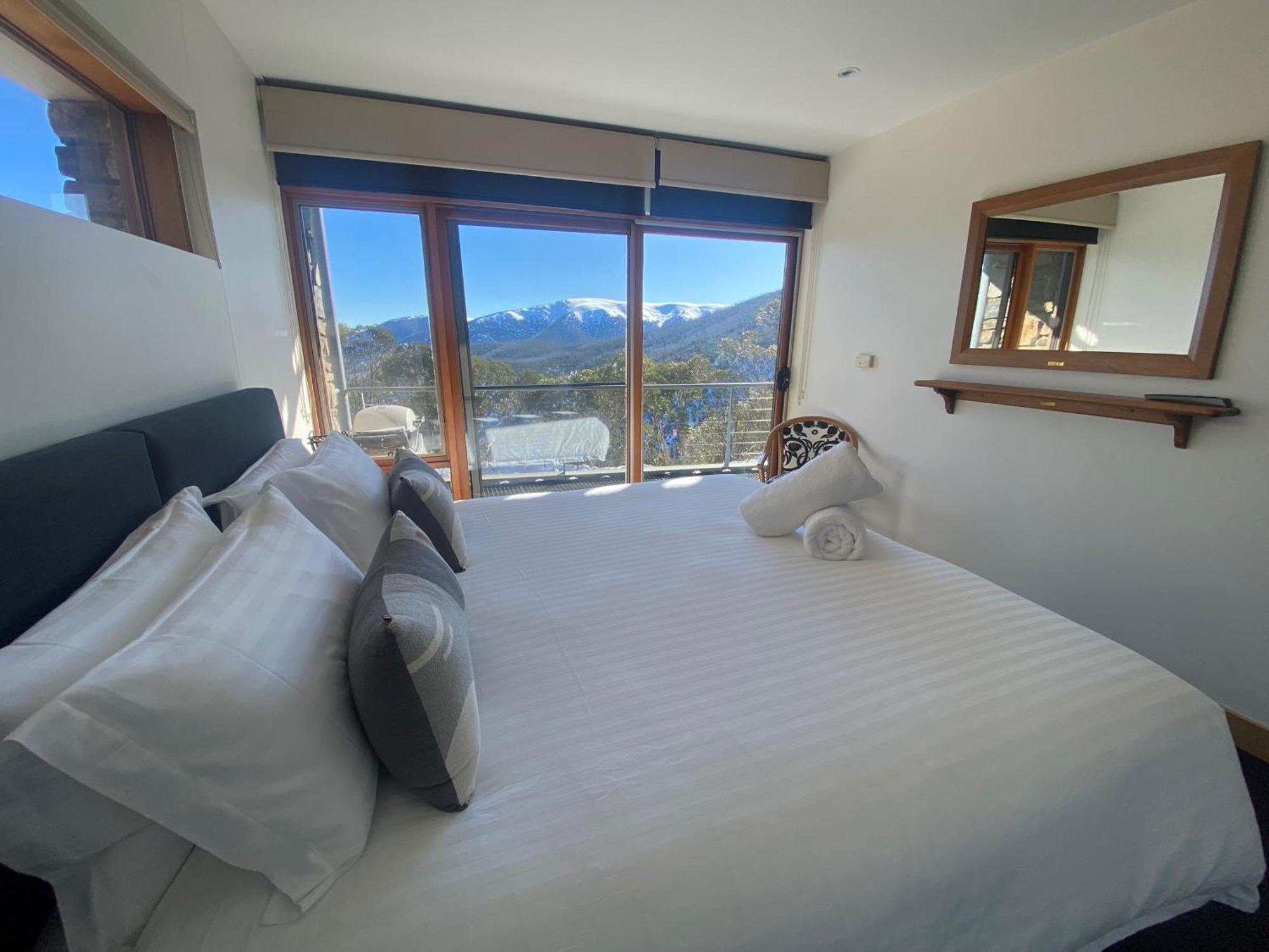 Alpine Woodsmoke Apartments Falls Creek Exteriör bild