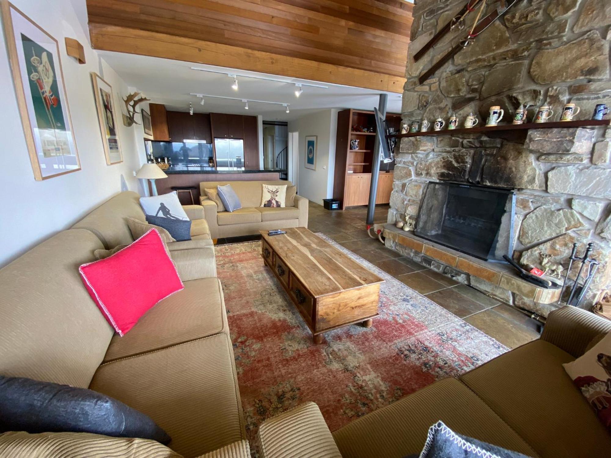 Alpine Woodsmoke Apartments Falls Creek Exteriör bild