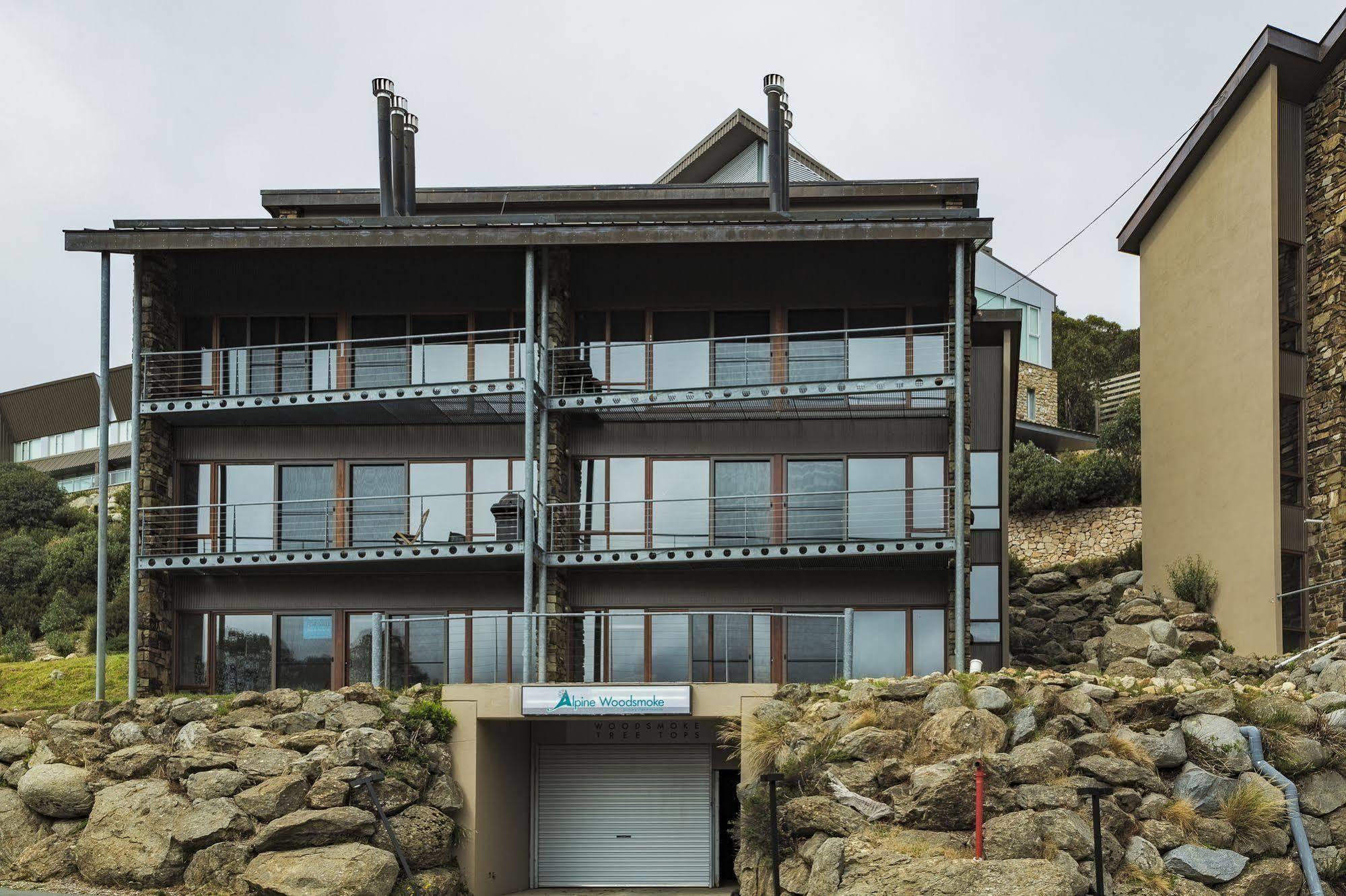 Alpine Woodsmoke Apartments Falls Creek Exteriör bild