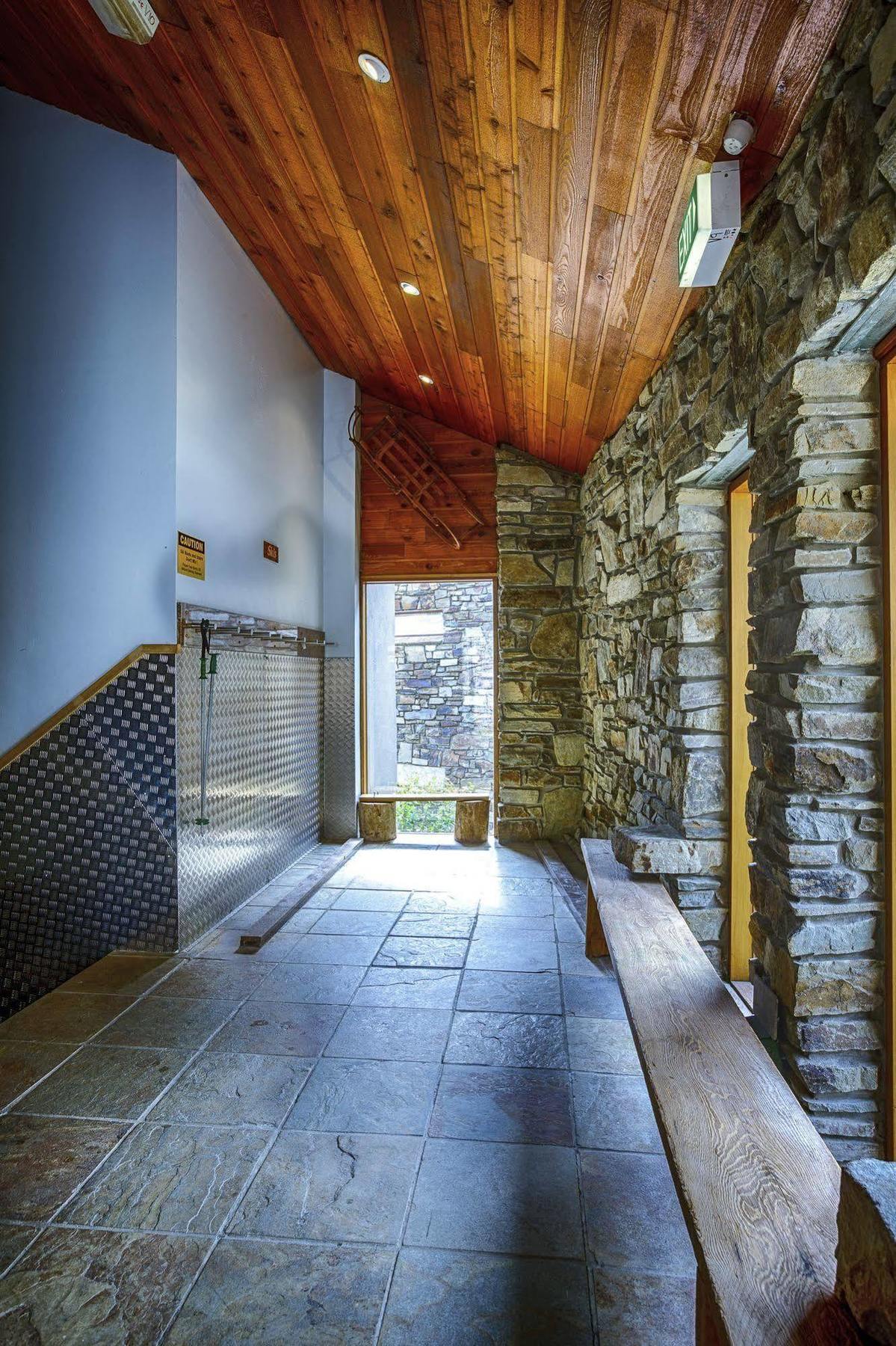 Alpine Woodsmoke Apartments Falls Creek Exteriör bild